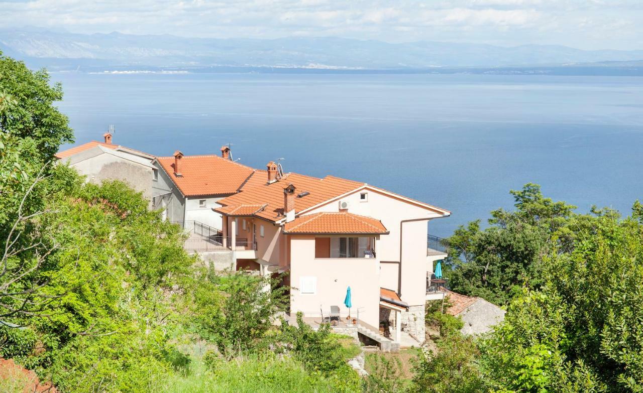 Apartmani Sandra Rovini Moscenice Exteriér fotografie