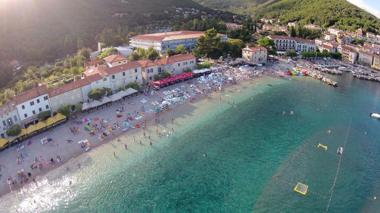 Apartmani Sandra Rovini Moscenice Exteriér fotografie