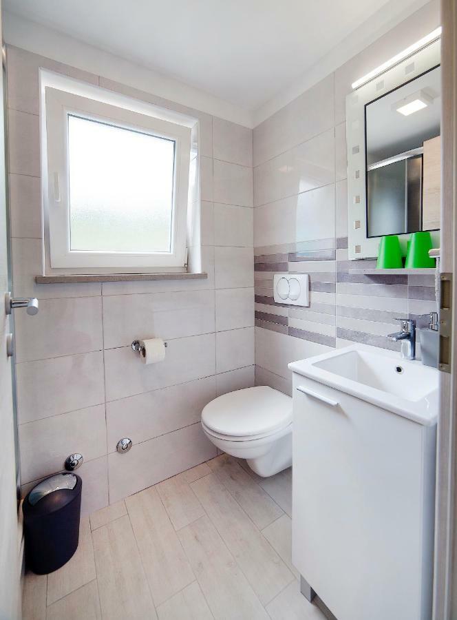 Apartmani Sandra Rovini Moscenice Exteriér fotografie