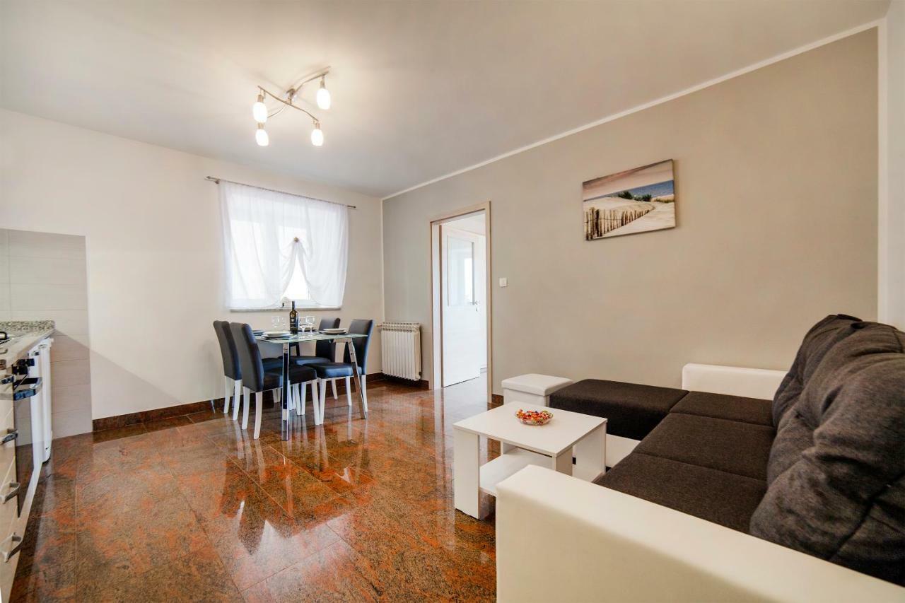 Apartmani Sandra Rovini Moscenice Exteriér fotografie